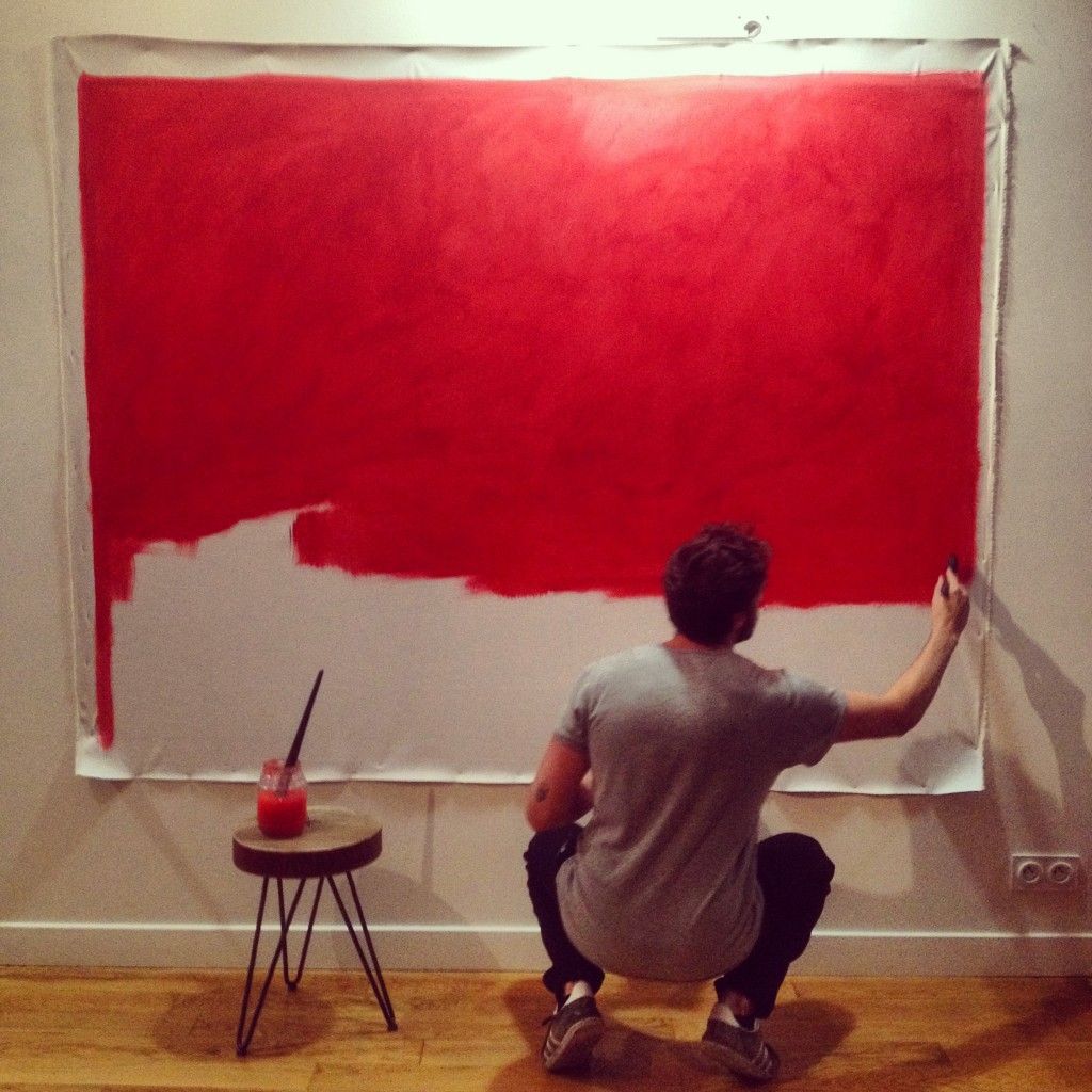 Manolo Mesa trabajando en una de sus obras.