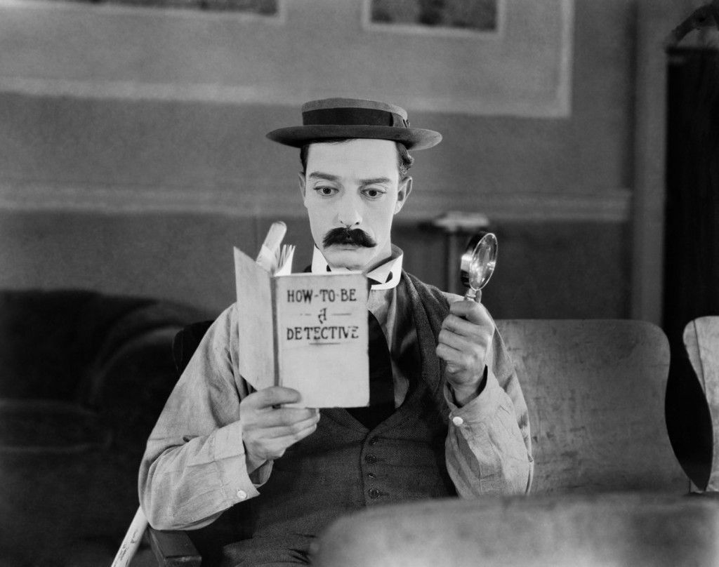 El actor y director en una escena de 'El moderno Sherlock Hollmes'.